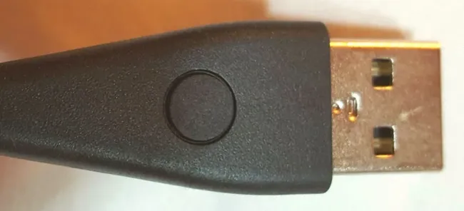 Fitbit Altaアクティビティトラッカーをリセットする方法